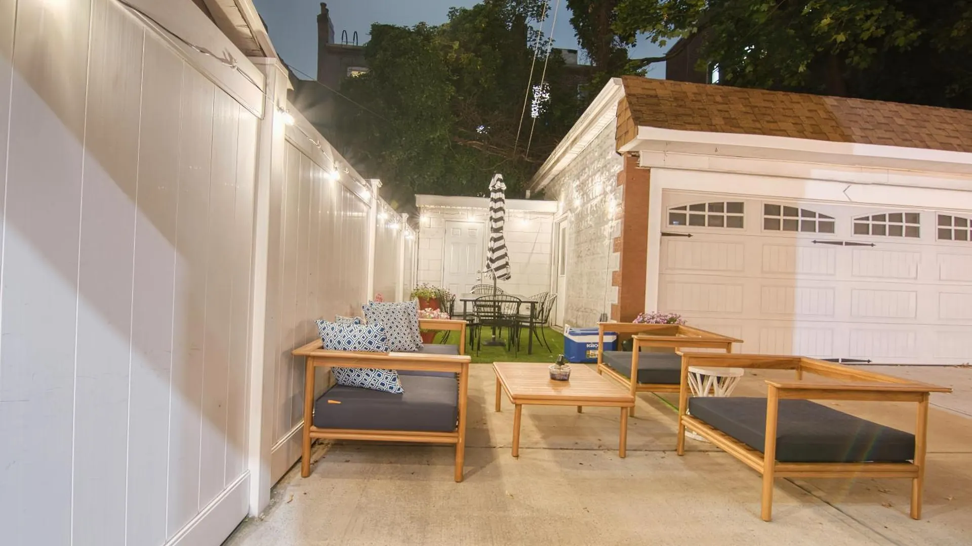 펜션 4 Bedroom, 2 Bath, King Beds, Outdoor Space, Grill, Free Parking, Nice Area
